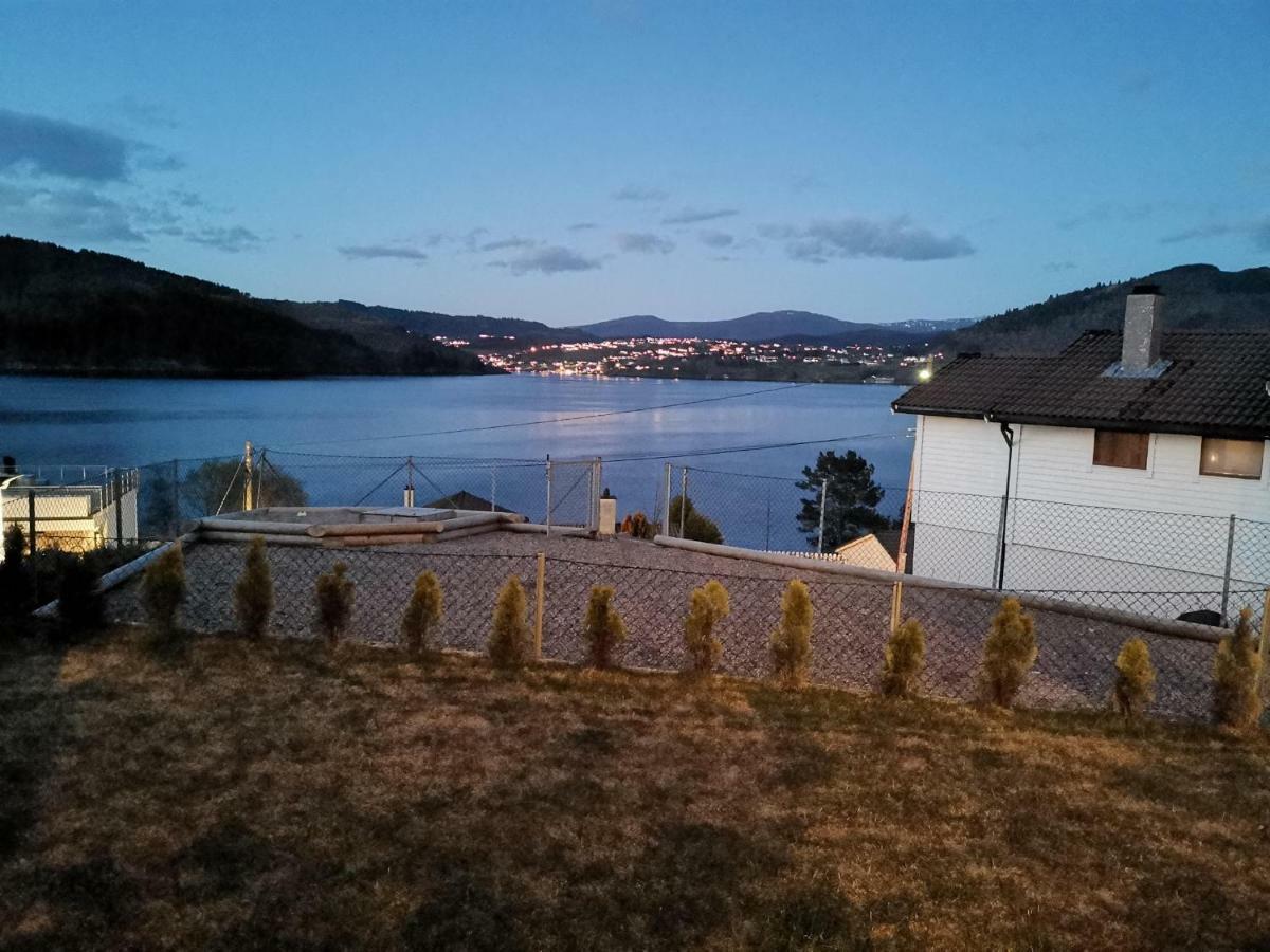 Bjornestrand Fjordside View Bergen Bagian luar foto
