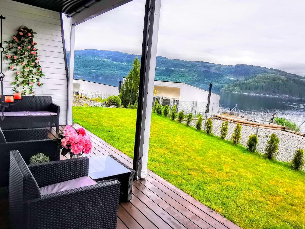 Bjornestrand Fjordside View Bergen Bagian luar foto